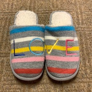 GAP love slippers